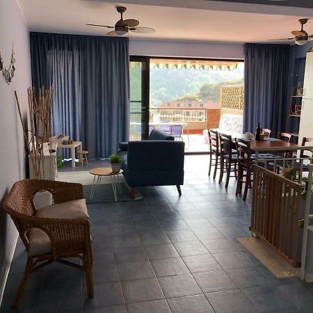 Light Blue House Apartment Летояни Екстериор снимка