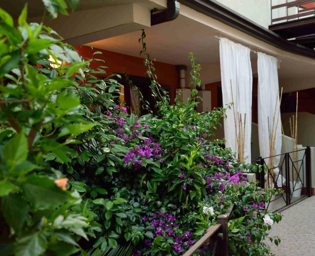 Light Blue House Apartment Летояни Екстериор снимка