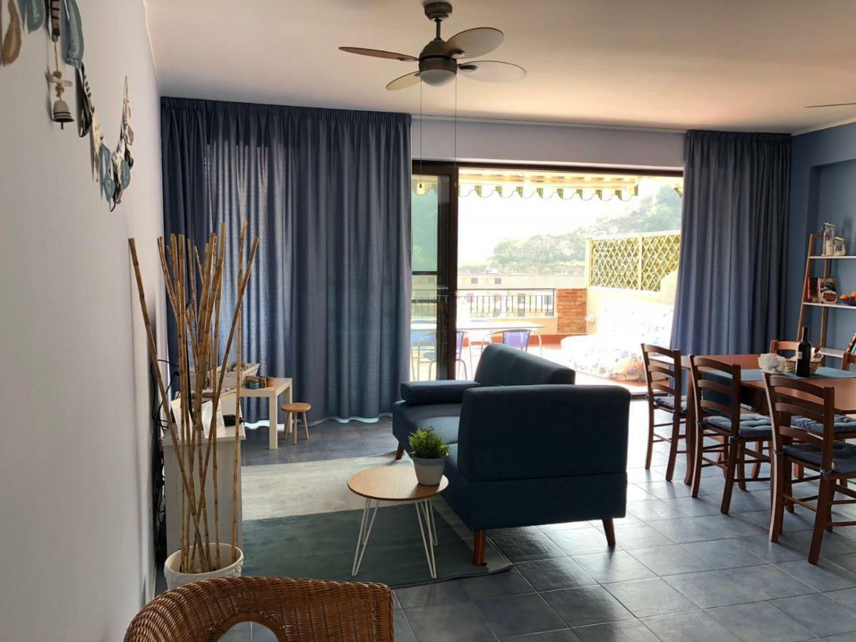 Light Blue House Apartment Летояни Екстериор снимка