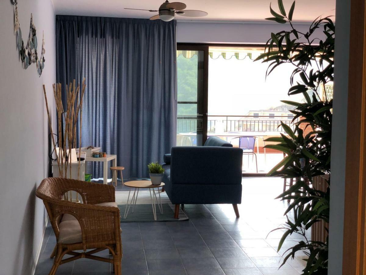 Light Blue House Apartment Летояни Екстериор снимка